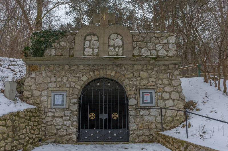 _DSC5103.jpg - Kapelle unterhalb der Lourdes Grotte