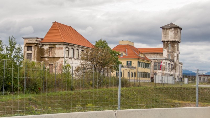 DSCN4283.jpg - Ehemalige Munitionsfabrik Tritolwerk, heute ABC- und Katastrophenhilfeübungsplatz)