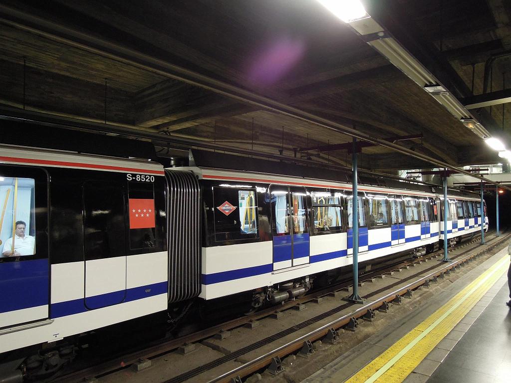 DSCN1958.jpg - Madrider Metro